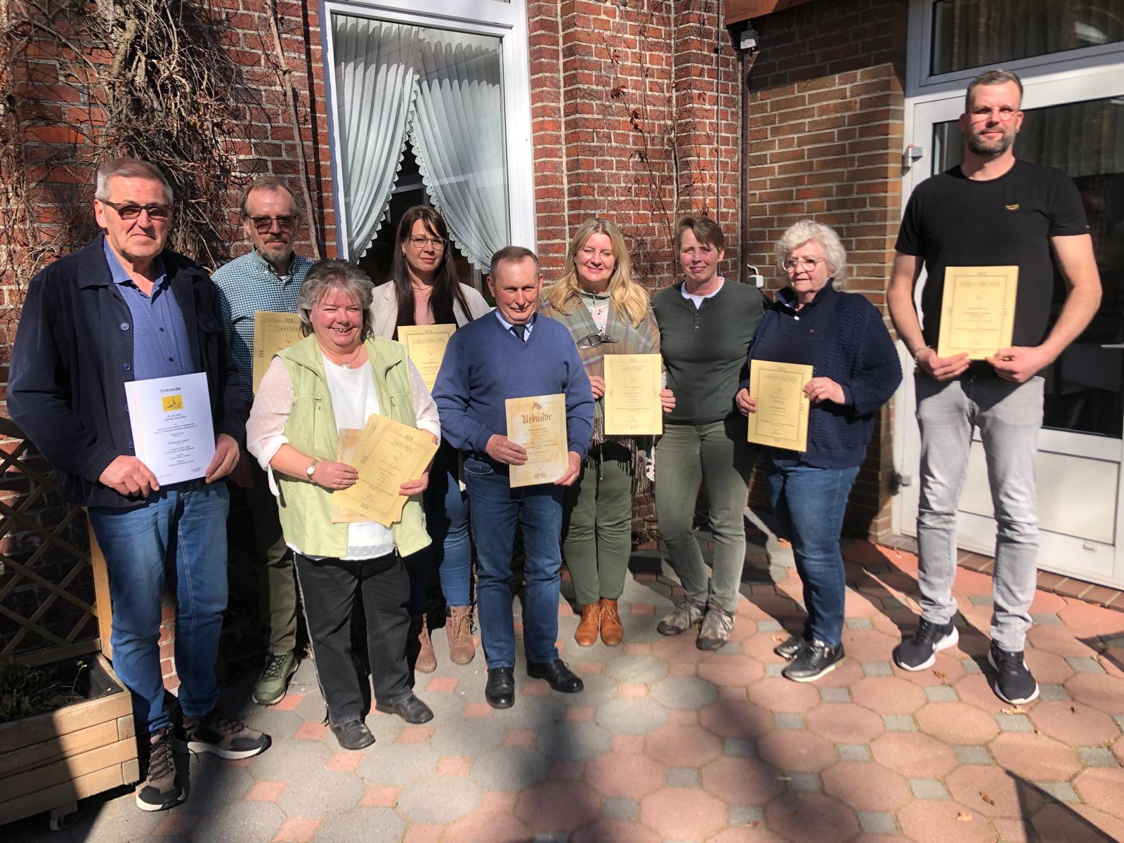 BV Stade J. Glienke Ehrung erfolgreiche Züchter J. Stradtmann C. Wohlers N. Ackermann A.K. Brockmann Steffens H. Hasahgen S. Heise S. Lehmann I. Reese Bornhorst C. Klindworth